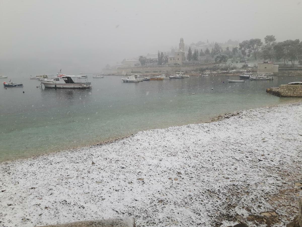 Noor Apartment And Room Hvar Town Luaran gambar
