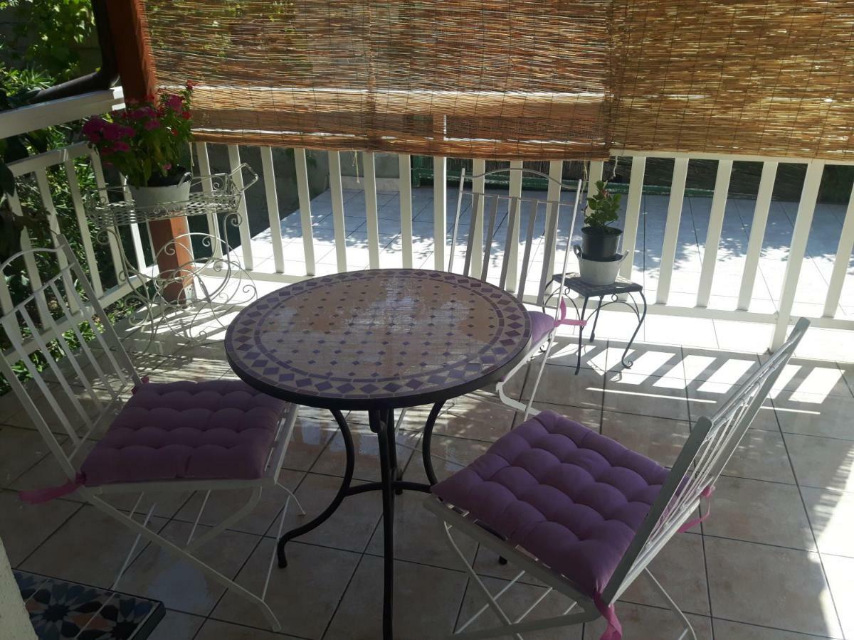 Noor Apartment And Room Hvar Town Luaran gambar